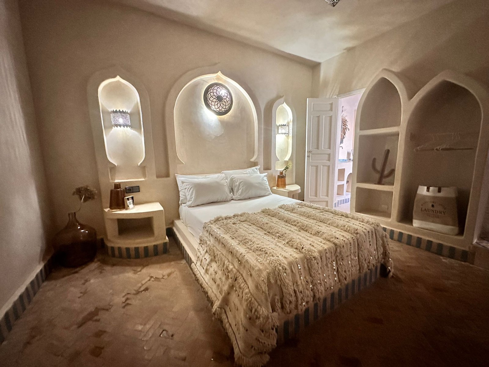 صورة من دار السلام